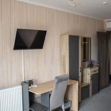 Hotel готельно-ресторанний комплекс фамілія Bushtyno